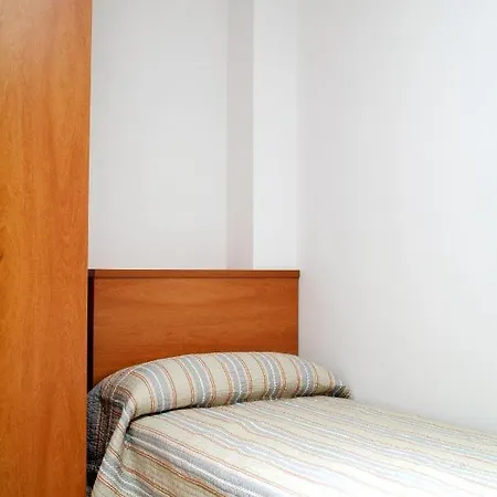 Sleeps 6 Llafranc